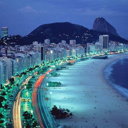 Copacabana ao lado do Metro Río de Janeiro Exterior foto
